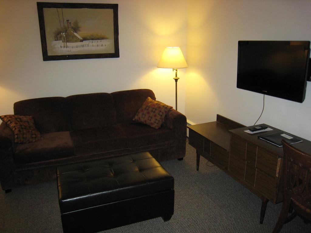 كريستون Downtowner Motor Inn الغرفة الصورة