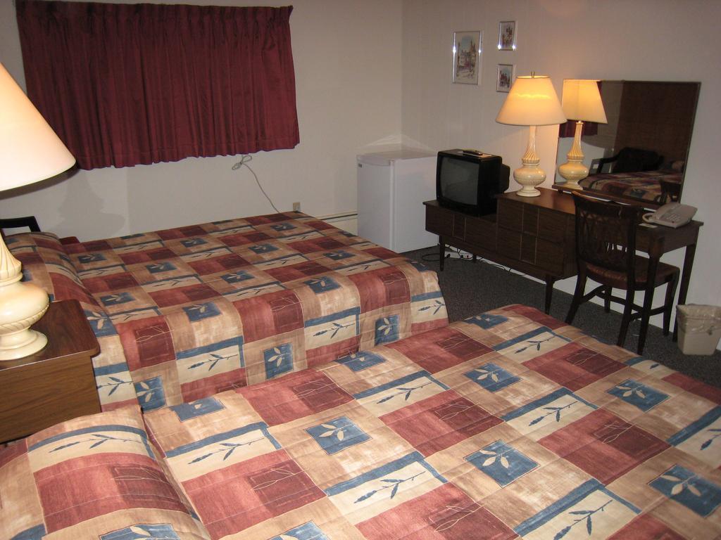 كريستون Downtowner Motor Inn الغرفة الصورة