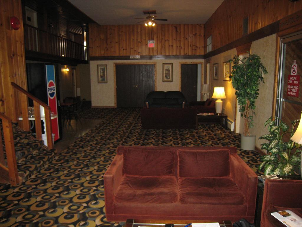 كريستون Downtowner Motor Inn المظهر الخارجي الصورة