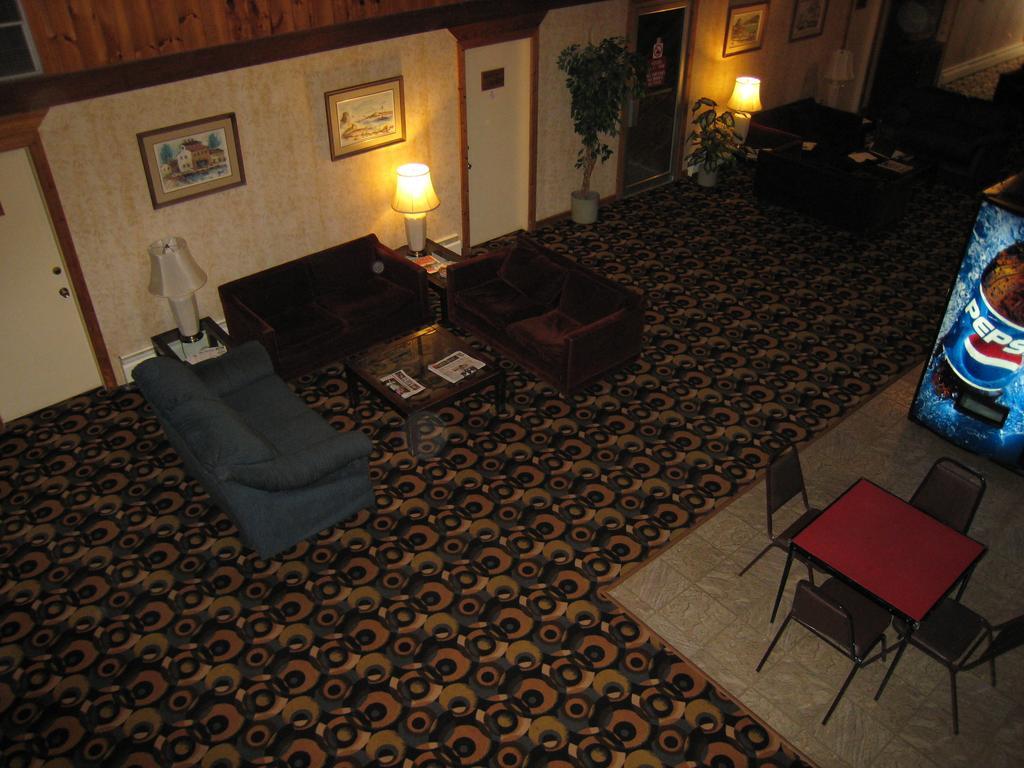 كريستون Downtowner Motor Inn المظهر الخارجي الصورة